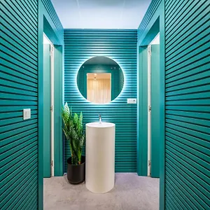 https://sunset-malaga-exclusive-alameda.hotelsinnerja.org